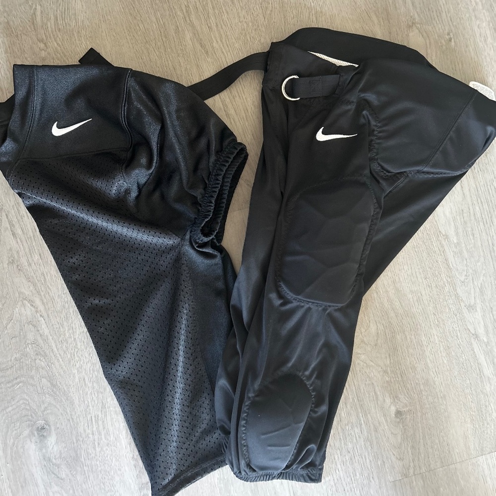 Nike Youth Recruit Integrated Football Pants (LARGE) and  Practice Jersey (MED)